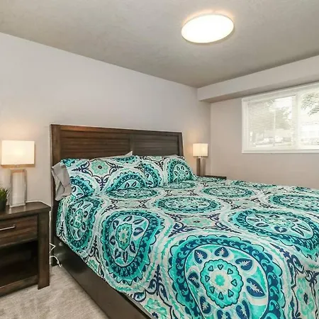 Holly First Floor 2 King Beds Villa